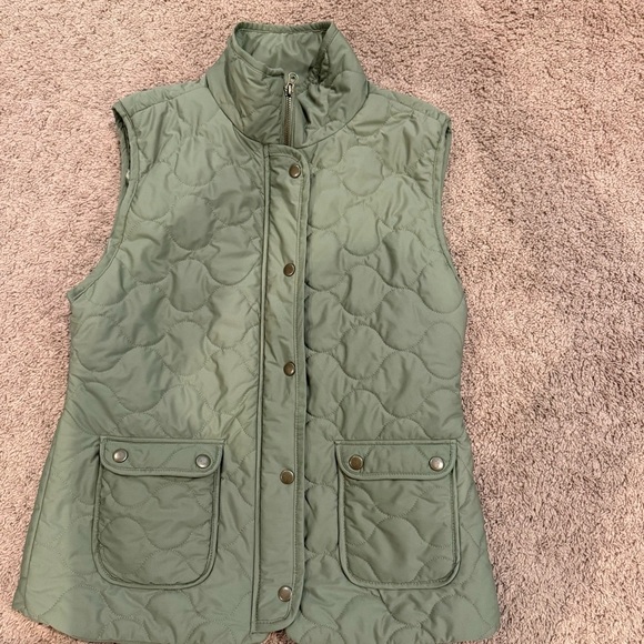 Bagatelle Olive Quilted Vest - Picture 2 of 4